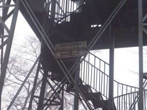 Kuckholzklippe Aussichtsturm Schild